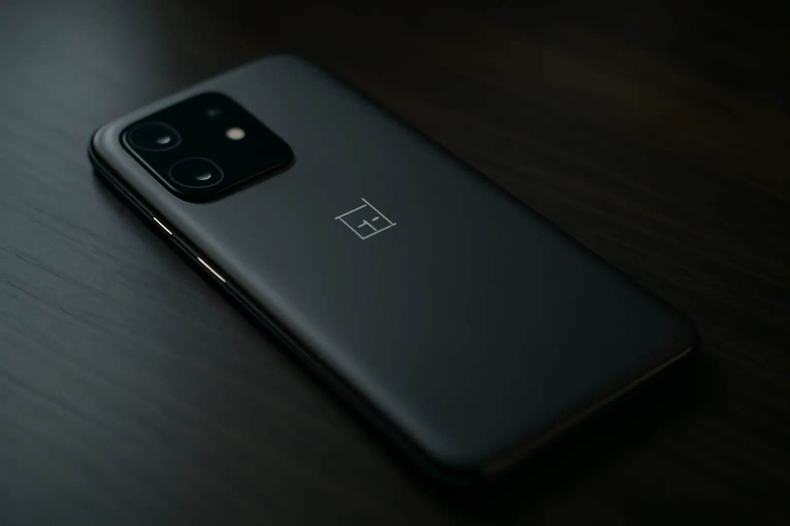 OnePlus преустановява пускането на нови телефони в САЩ и Европа, планира излизане от Индия до 2027 г.
