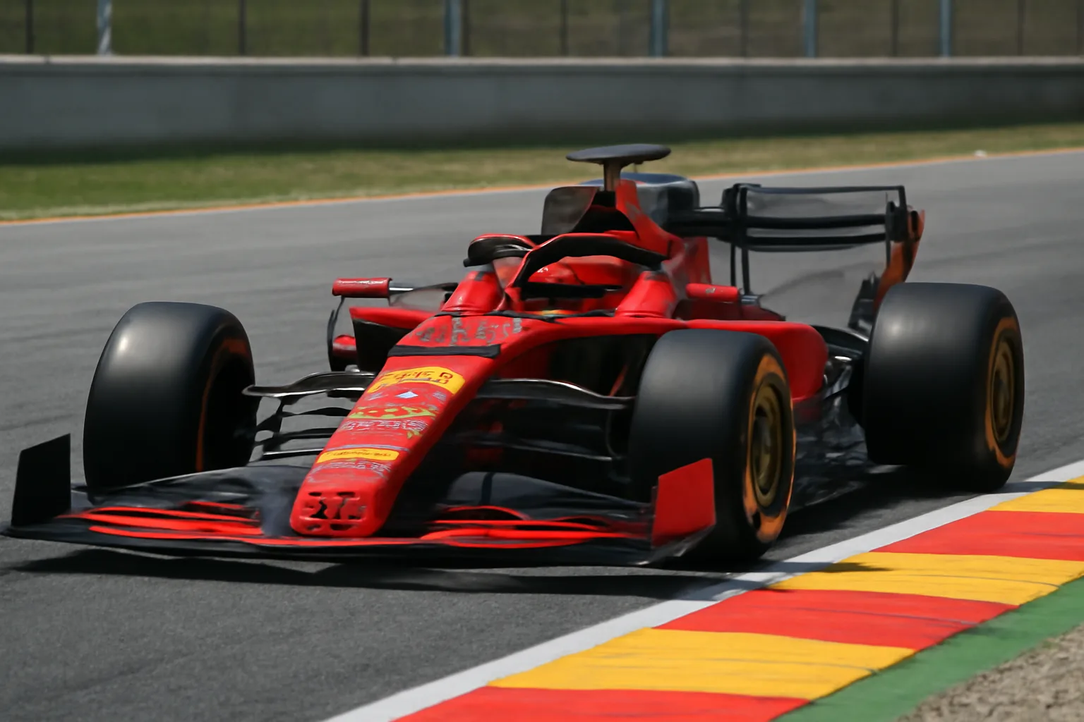 Формула 1 в Испания: Традиционна стратегическа битка с нови технологии от Ferrari