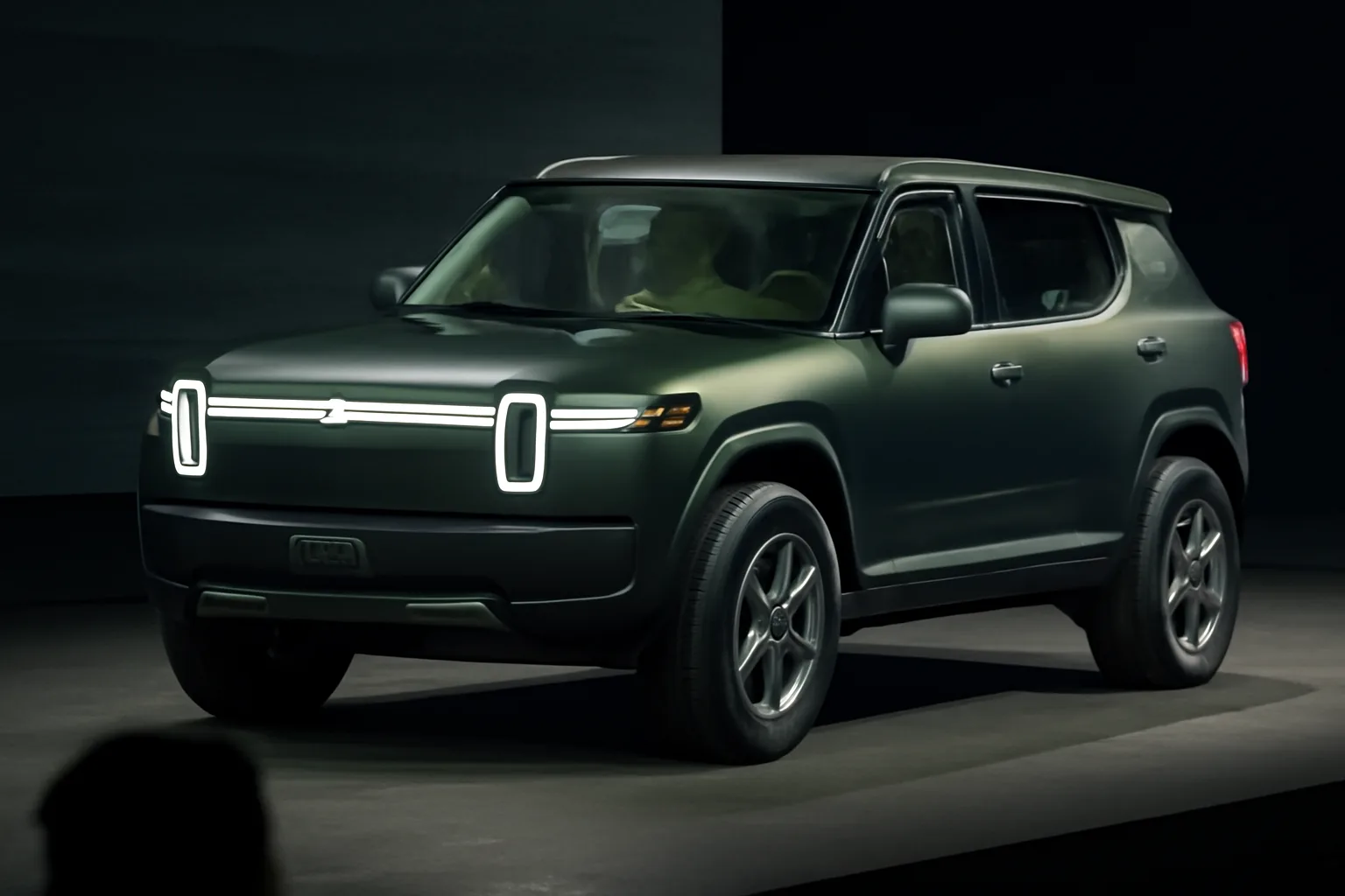 Rivian представя новия електрически SUV R2 на 9 юни