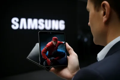 Samsung представя нов дизайн на Galaxy Z Fold 8 с тийзър, свързан със Spider-Man