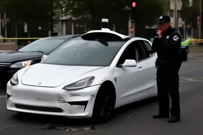 Tesla разкри два инцидента с роботакси, управлявани от дистанционни оператори