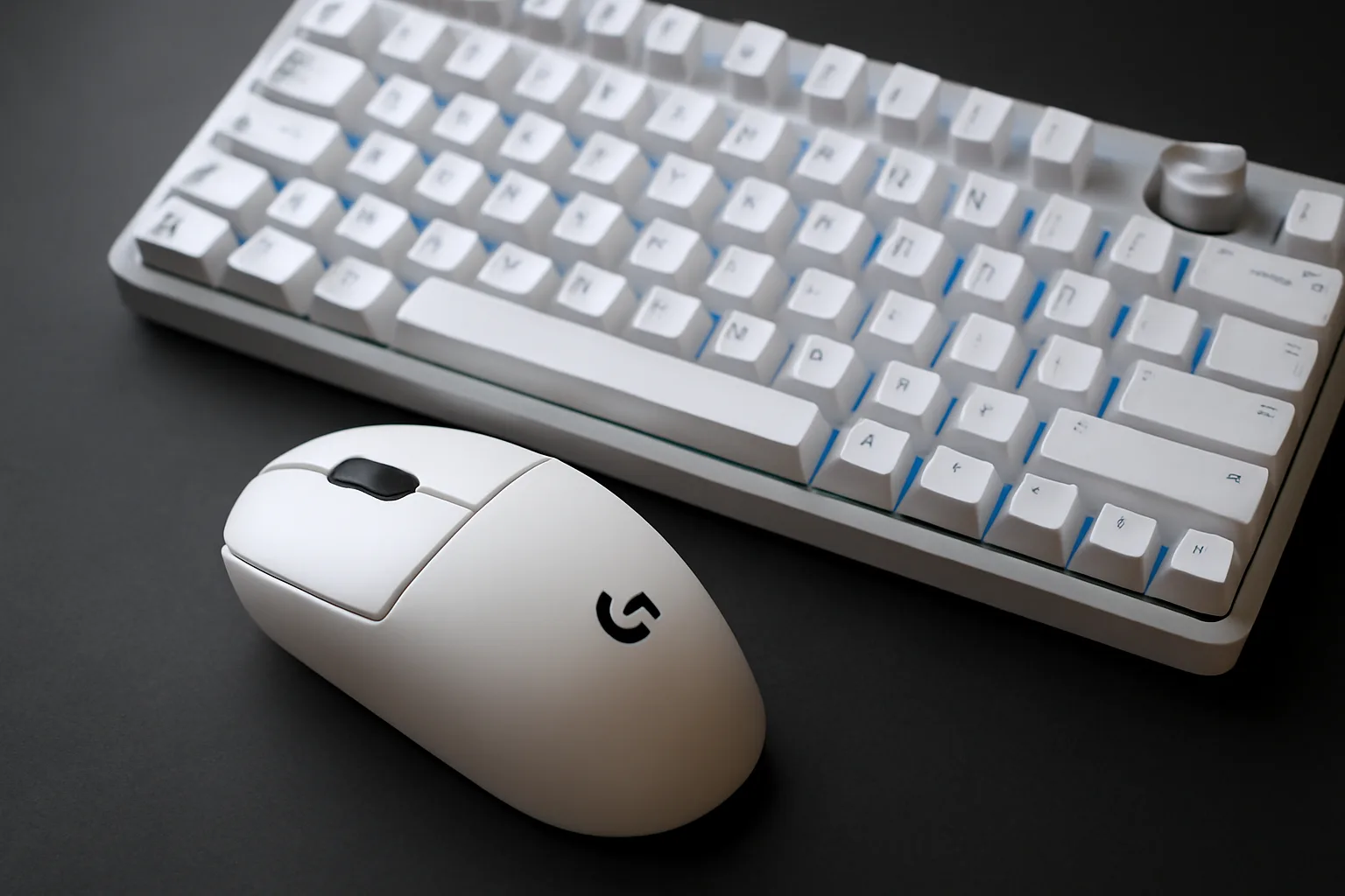 Logitech представя нови гейминг устройства: мишка G305 X Superlight и клавиатура G316 X 98