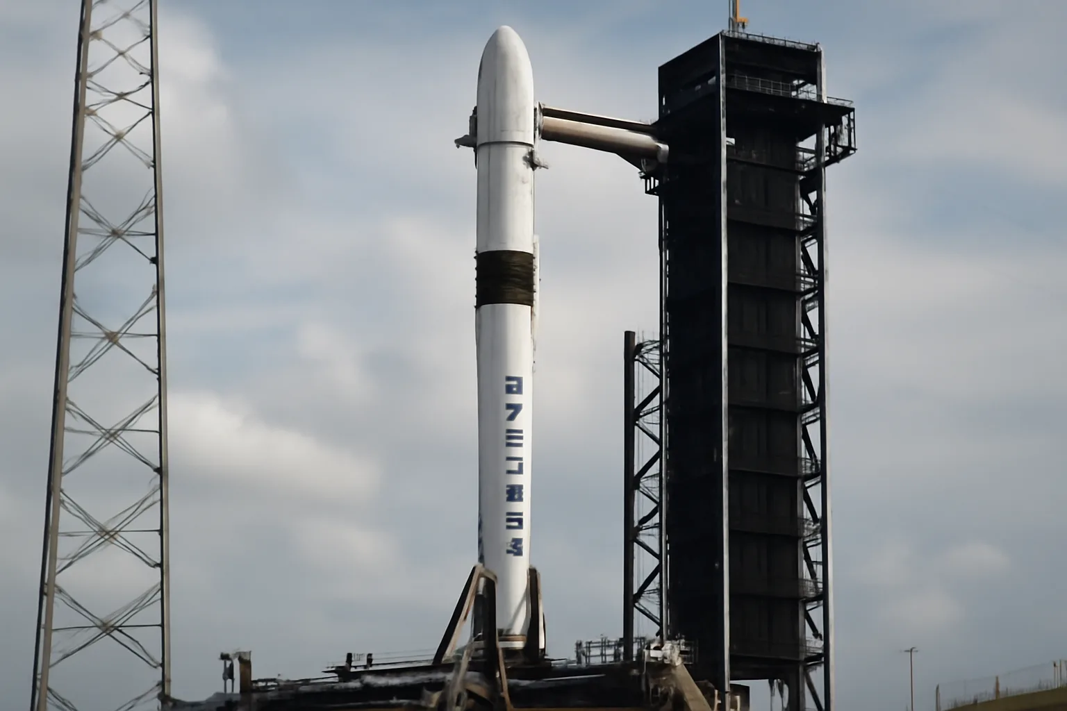 SpaceX подава документи за най-голямото първично публично предлагане в историята